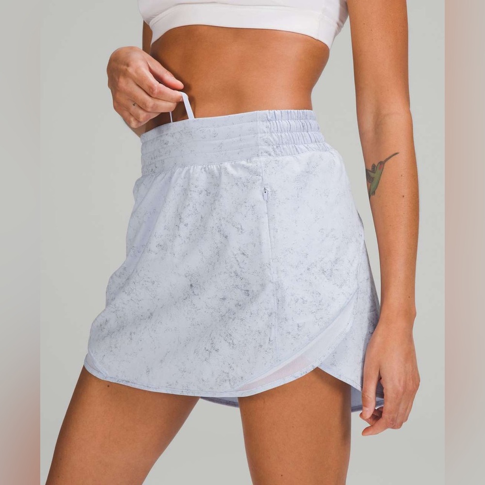 Lululemon Athletica Gray Skater Mini Skirt